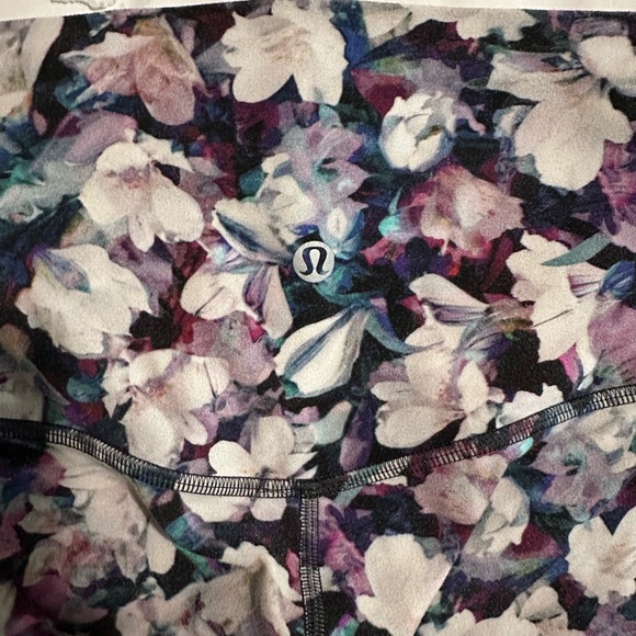 Lululemon Align Leggings - Picture 2 of 5